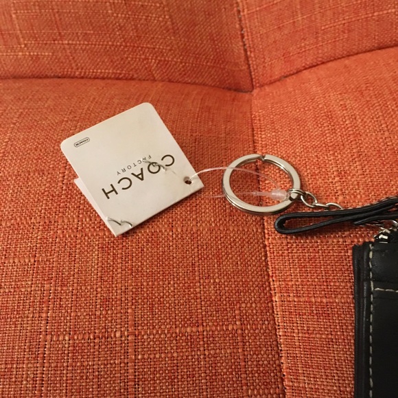 COPY - Coach key and card holder  business card holder - Picture 4 of 4